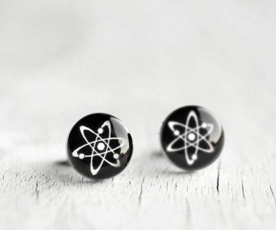Atom nemesacél pötty fülbevaló (fekete)