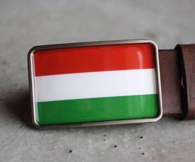 Magyar zászló övcsat (szögletes)